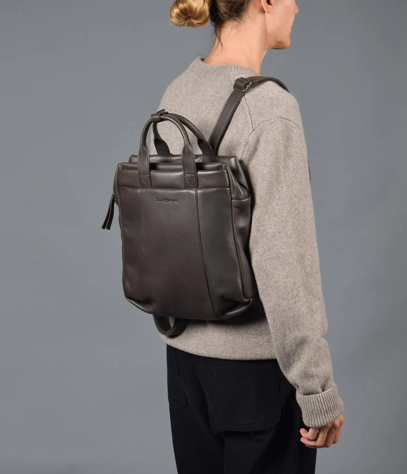 Mochila pequeña de piel THB Triple