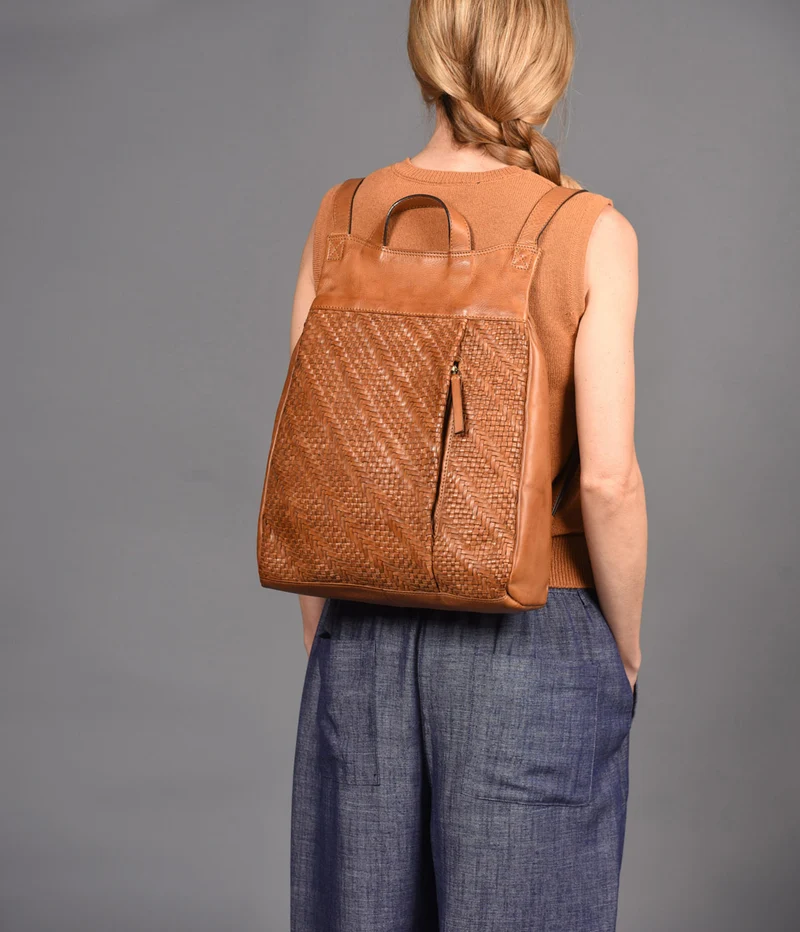 Mochila antirrobo de piel THB Plait
