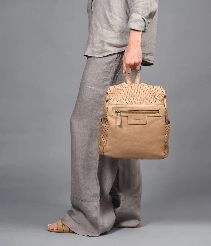 Mochila antirrobo de piel THB Hole