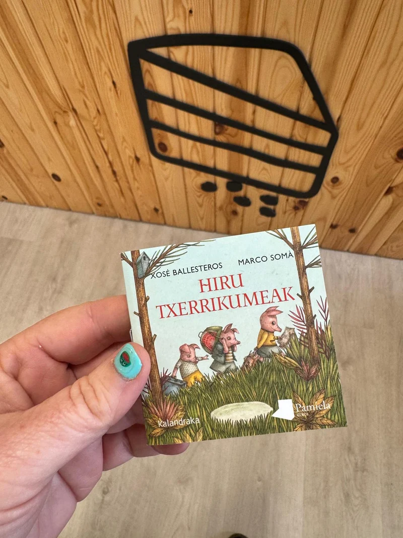 Mini Libro de Cumpleaños EUSKERA (Ezinbesteko nanoliburuak) · Kalandraka